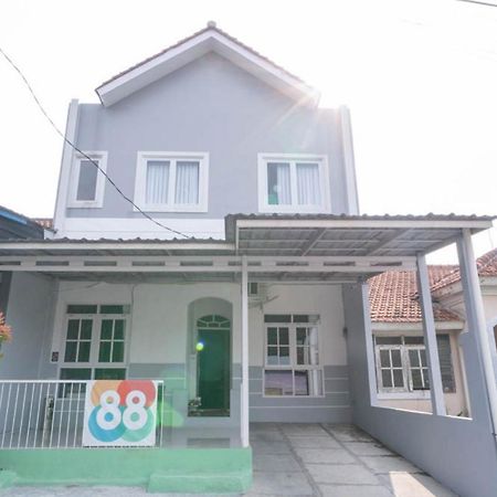 Koolkost Near Taman Budaya Sentul Bogor Exterior photo