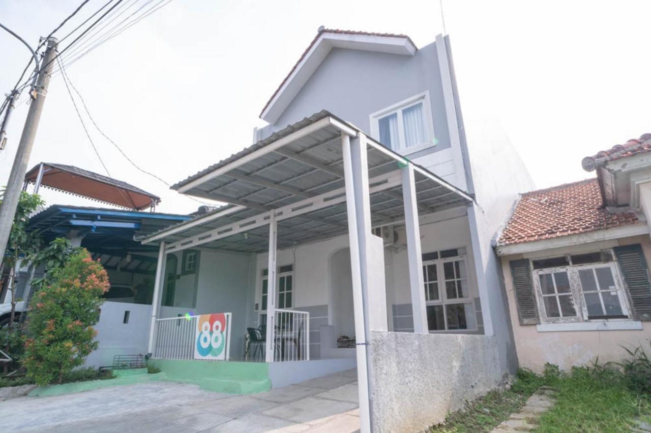 Koolkost Near Taman Budaya Sentul Bogor Exterior photo